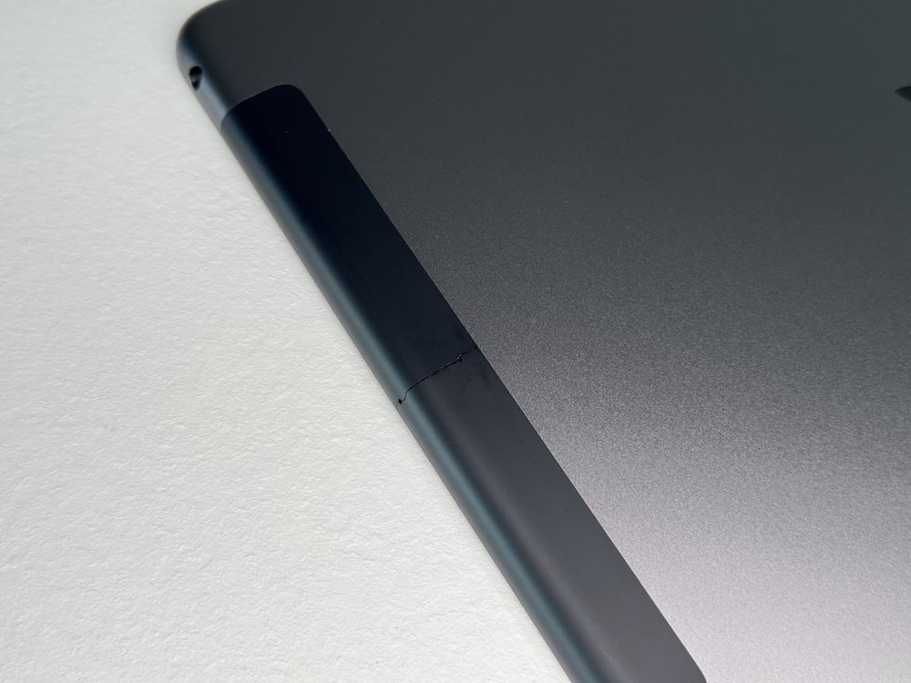 iPad 9. gen. (A2603) - 64GB - Cellular (LTE) - faktura VAT 23%