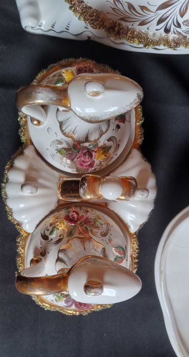 Terrina (com falhas) e galheteiro Estatuária