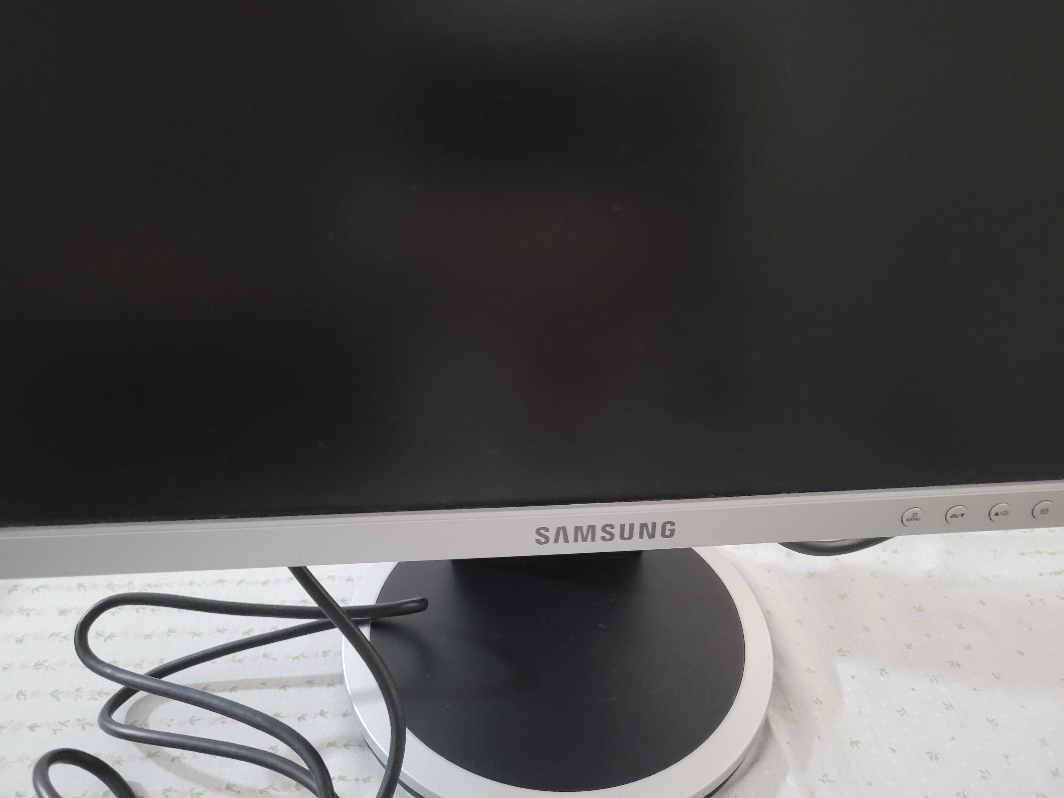 Monitor samsung syncmaster 940b - 19"