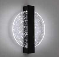 Kinkiet LED z akrylowym kołem w kolorze czarnym