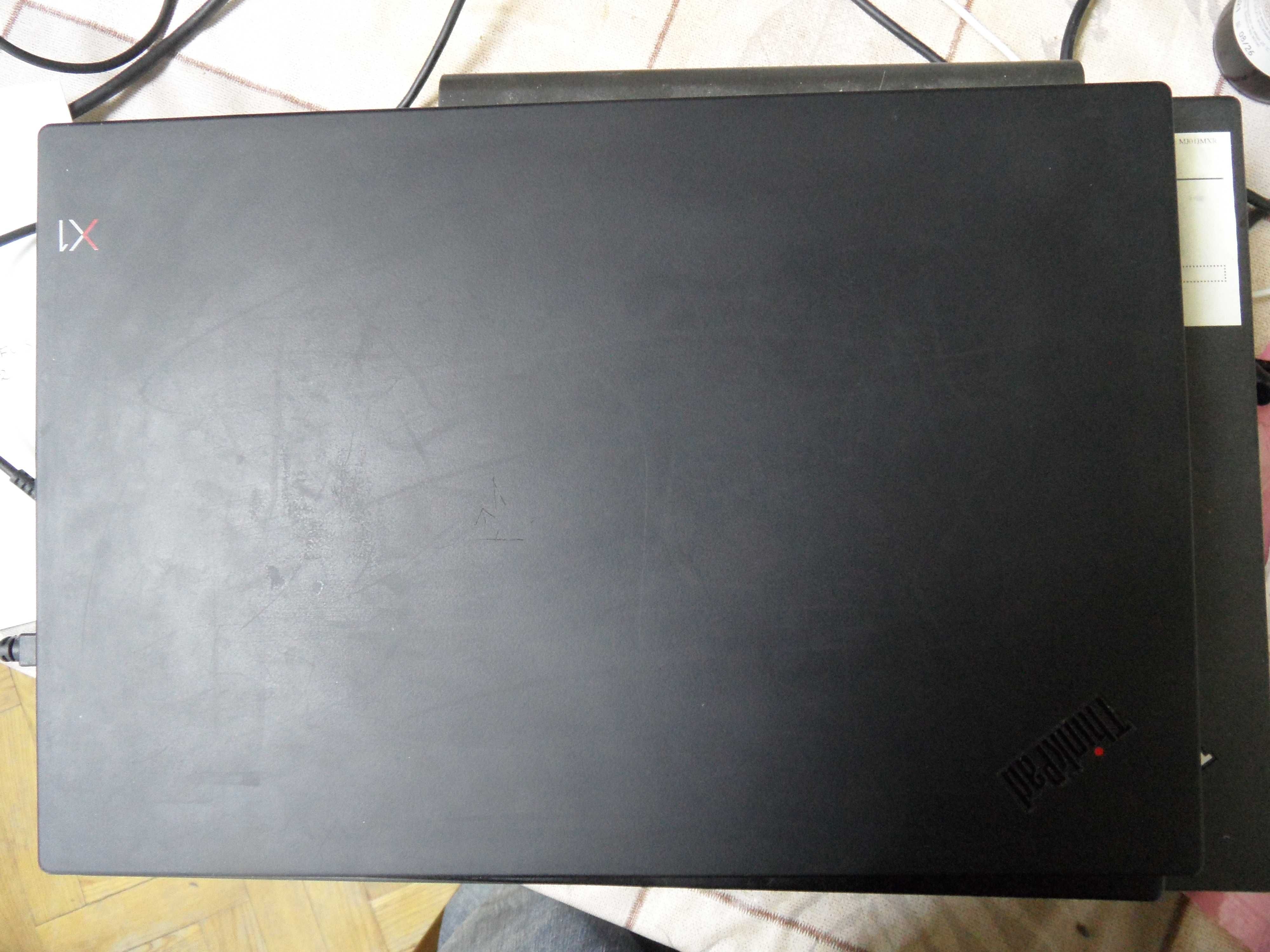 Thinkpad X1 Carbon i7-8650U 16GB 1TB SSD 14" 2560x1440