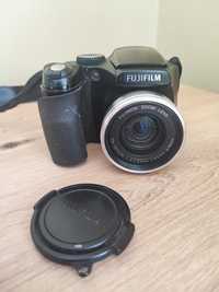 Aparat FujiFilm FinePix S5700.