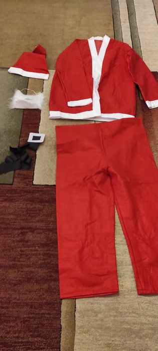 Stroje Mikołaja czapki