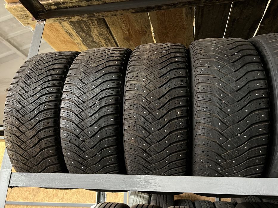 Шини резина 225 55 R17 Good Year 2022р залишок 60%