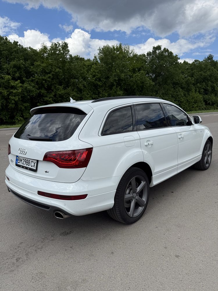 Audi Q7 4.2 tdi s-line в ідеальному стані.