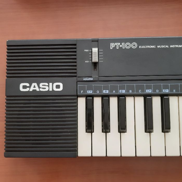 Teclado Casio PT - 100 ( Anos 80 )