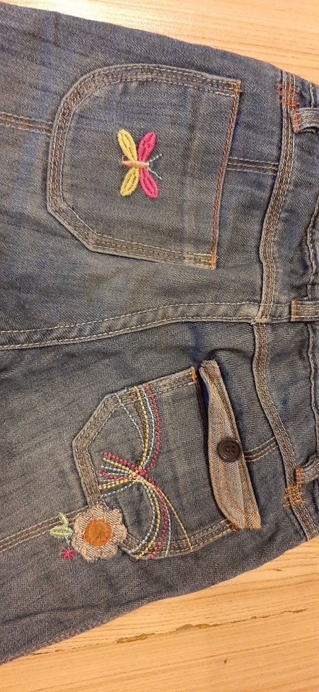 Spodnie jeansowe dla dziewczynki r.122