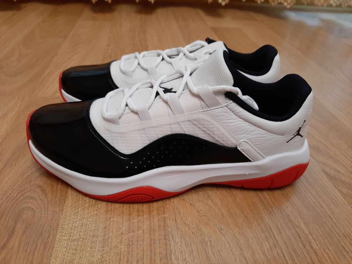 Кросівки Air Jordan 11 Cmft Low DN4180-102 (Оригінал)