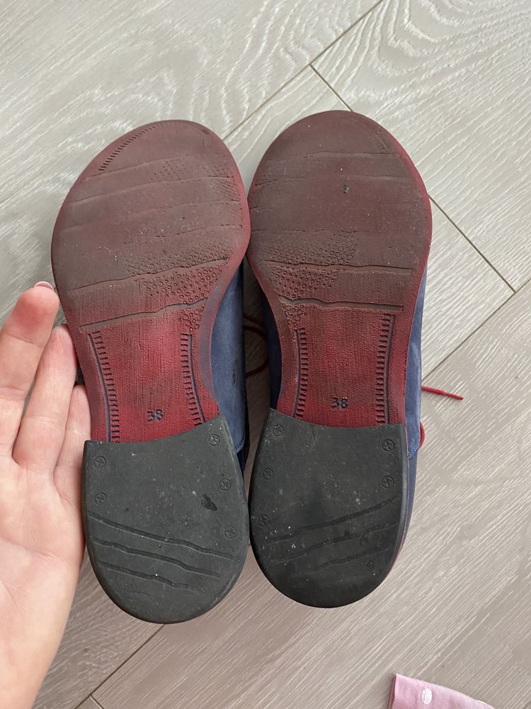 Buty carinii granatowe czerwień rozm 38