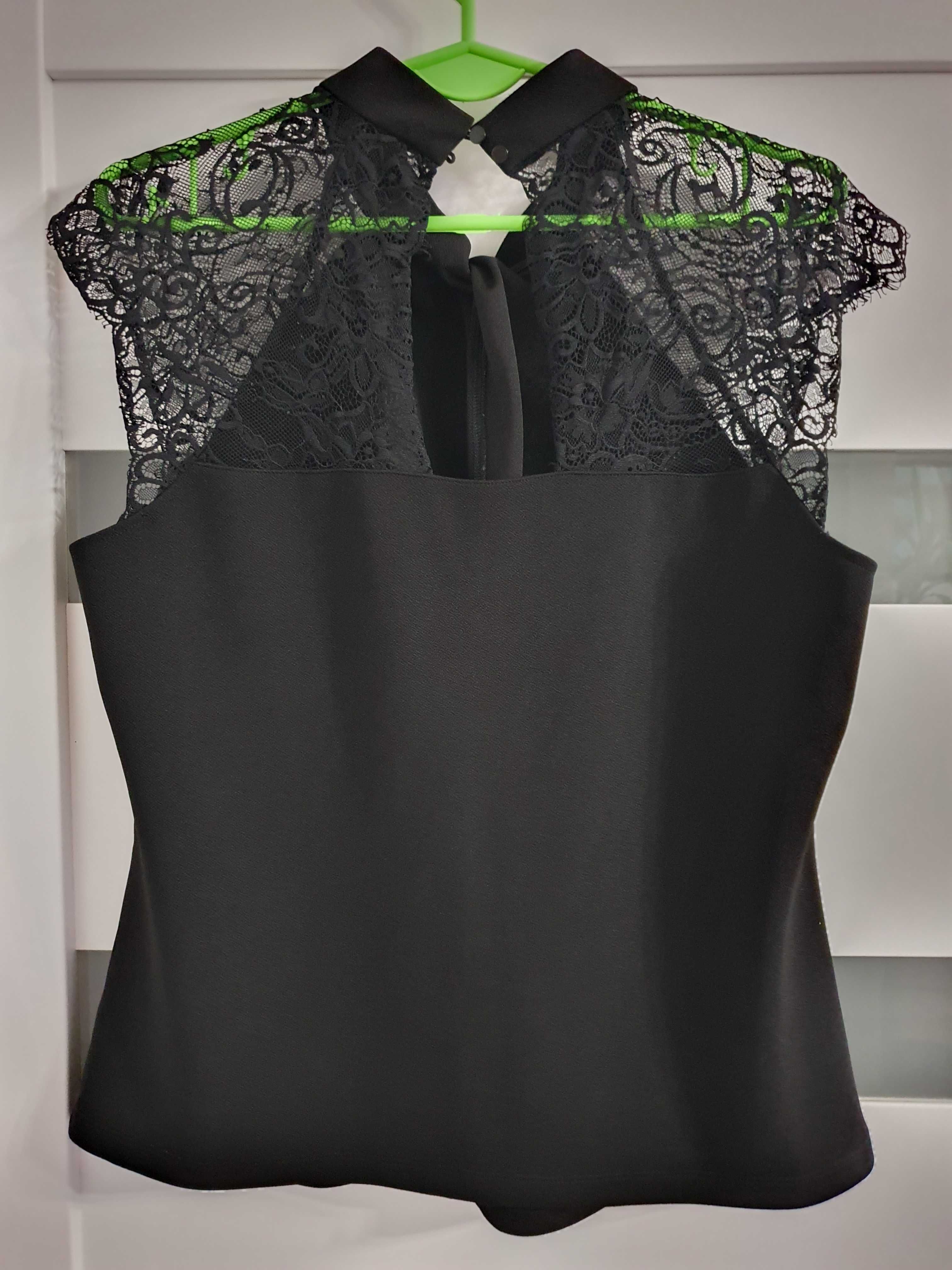 Elegancka czarna bluzeczka z koronką Top Secret - r. 40