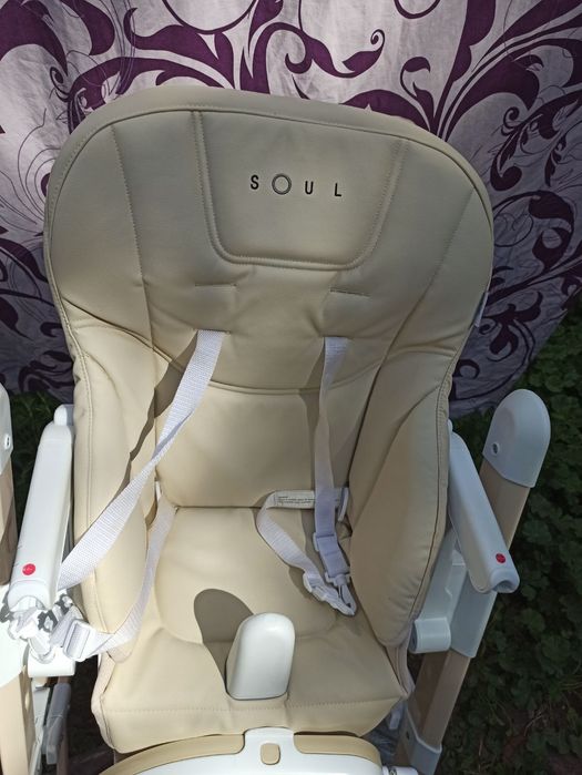 Продам срочно стульчик для кормления