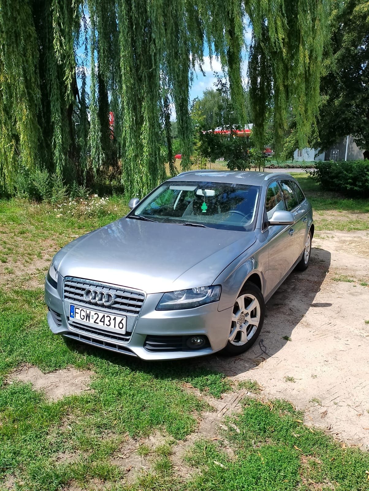 Doinwestowany Audi A4