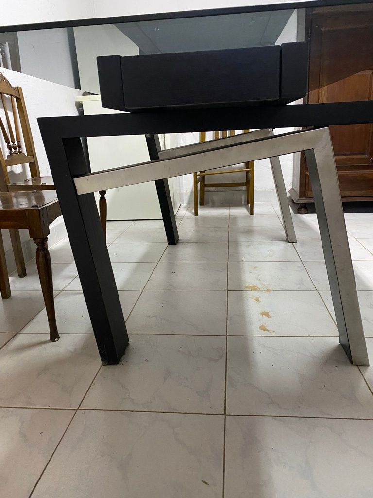 Mesa de cozinha ou sala