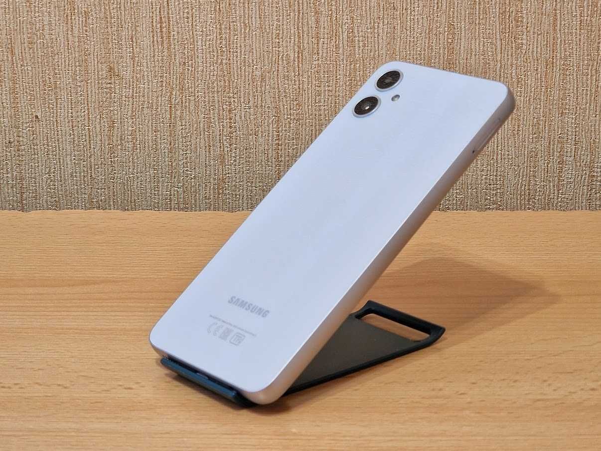 Смартфон Samsung Galaxy A05 4/64GB NFC Duos White Оригінальний.