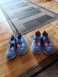 Buty dla bliźniaczek