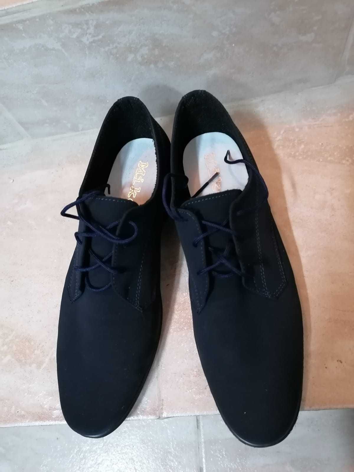 Buty do garnituru granatowy zamsz rozmiar 39 /40
