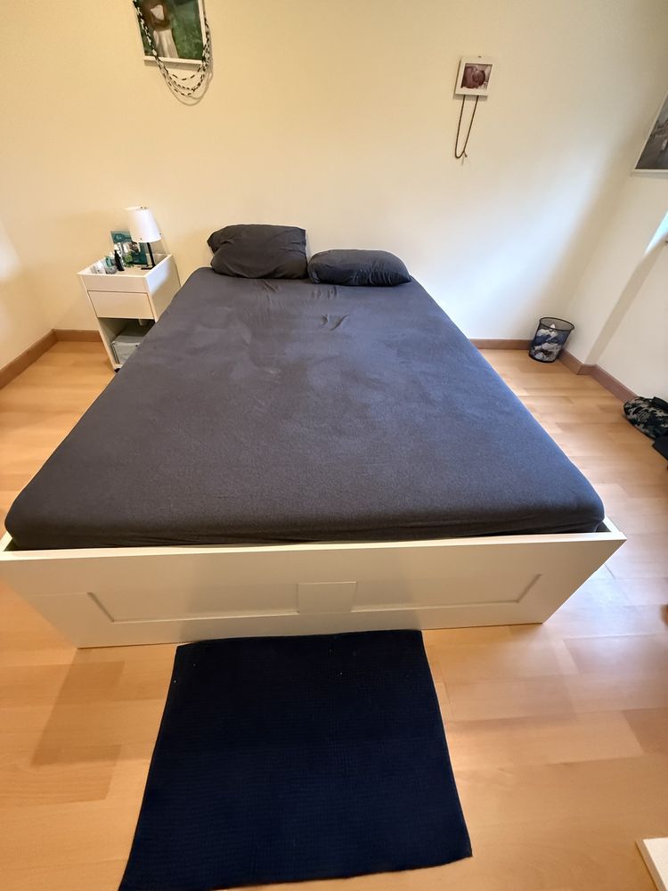 Cama e colchao super novos