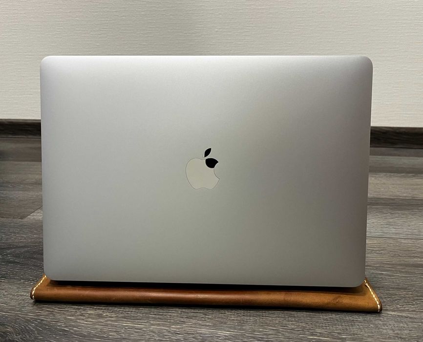 MacBook Air 13” (M1, 8/256 GB) Silver | Ідеальний стан | Батарея 94%