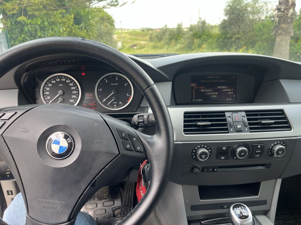 BMW 520D Sedan Nacional