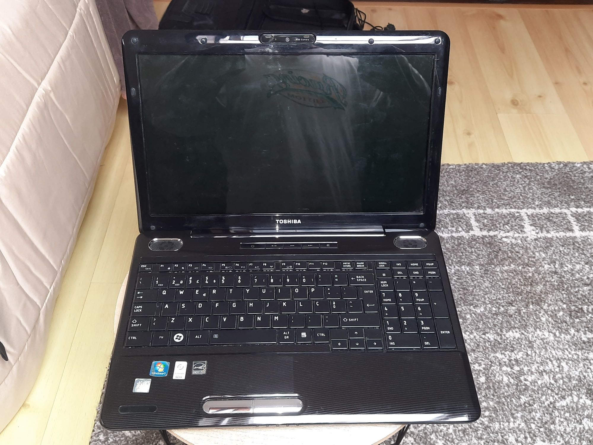 Computador portátil Toshiba Satellite L505 - Disco 128 GB SSD