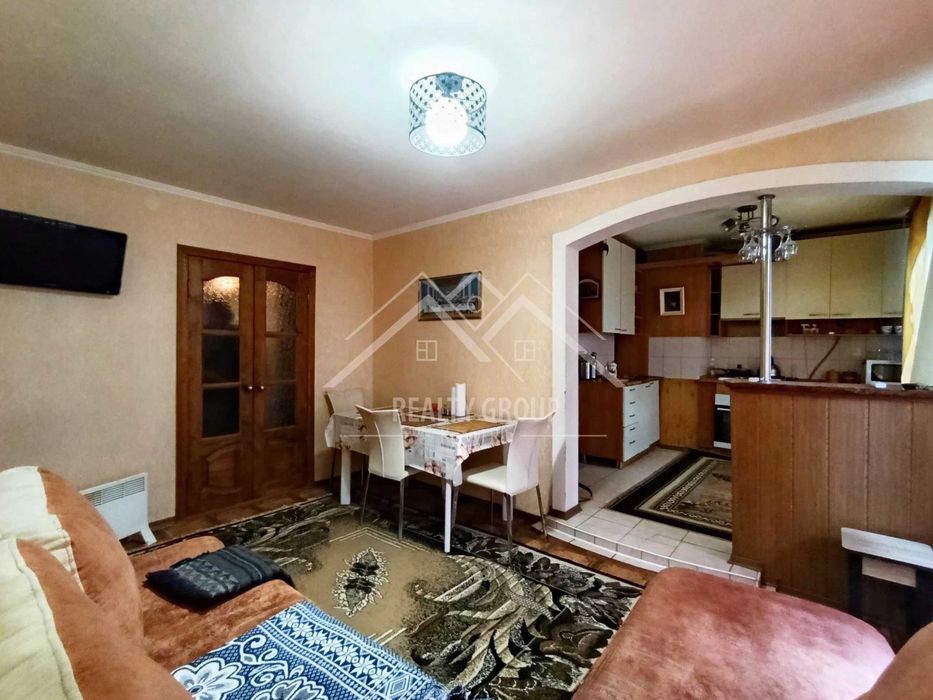 Продаж 4к квартири в тихому районі (Сертифікат)