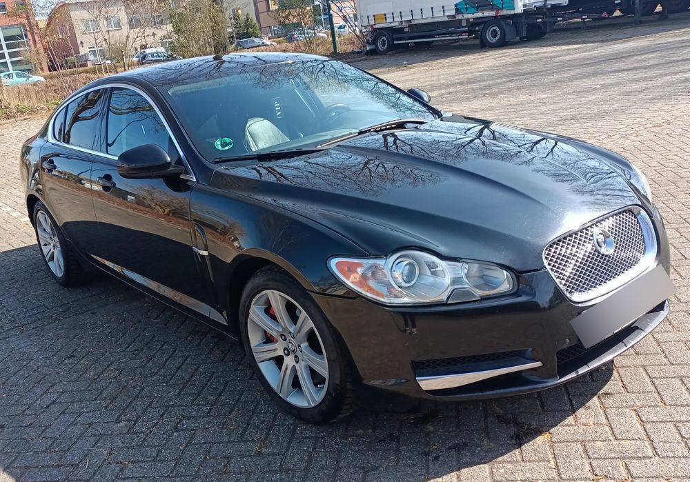 Jaguar XF 3.0 V6 D.S Portfolio ponad 300KM i 700N Android Auto stan bardzo dobry