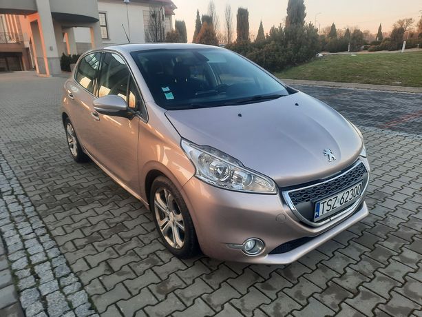 Peugeot 208 1.2 puretech Tablet ! Klimatronik !