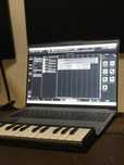 MIDI-клавіатура AKAI