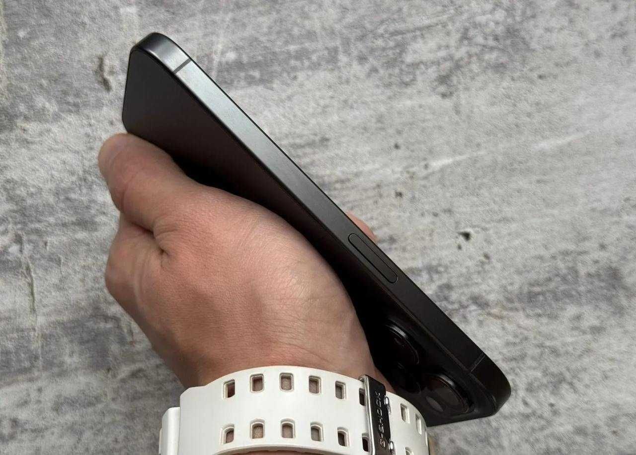 iPhone 15 Pro, 256 ГБ