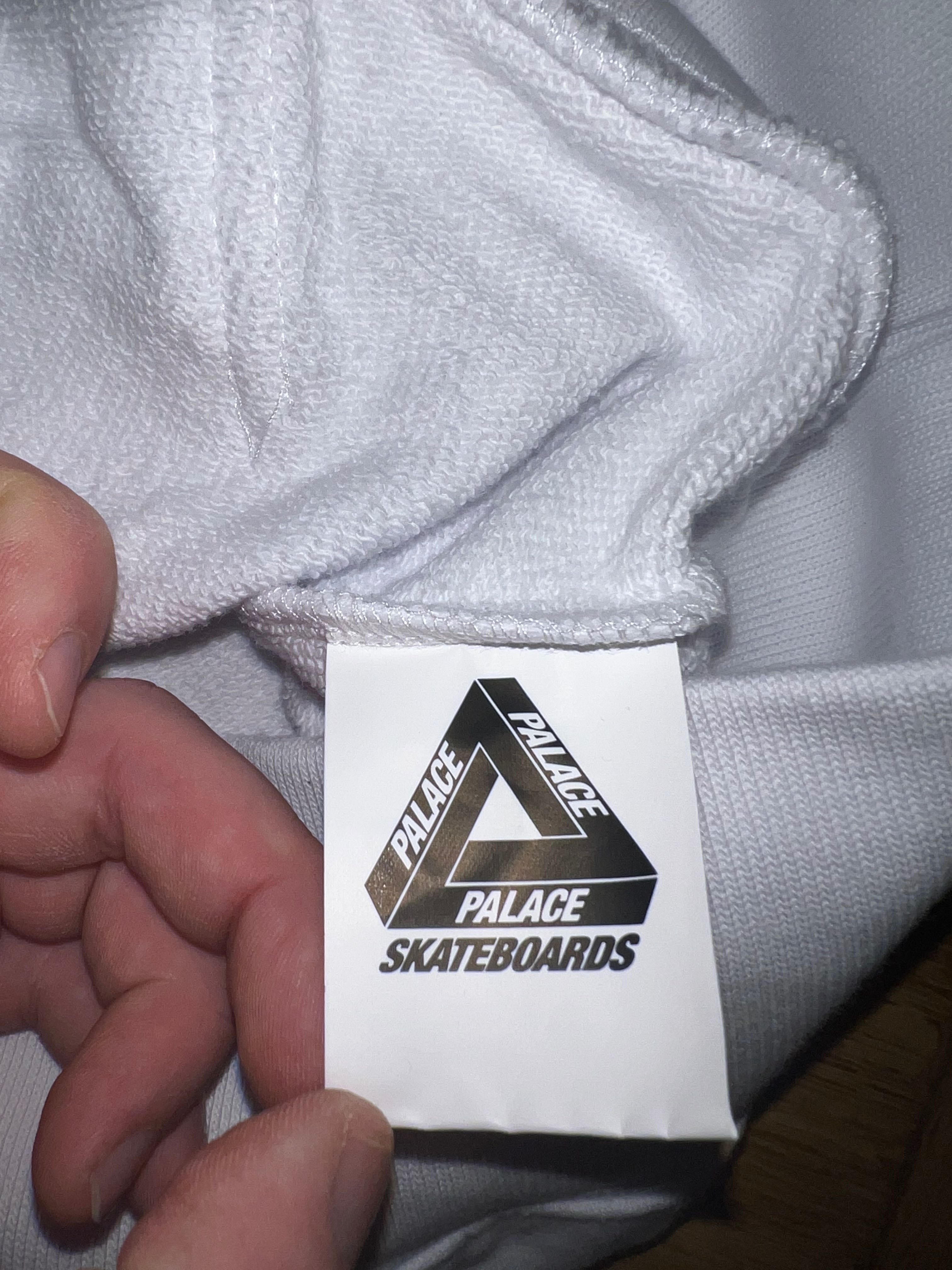 Palace Pound Hood White