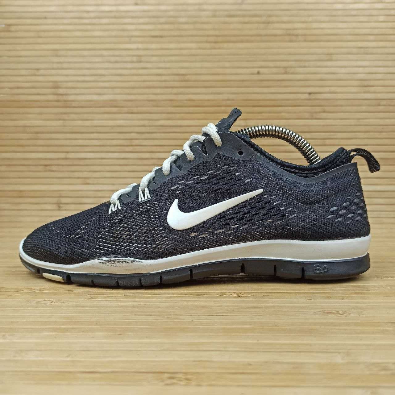 Кросівки Nike Free Tr Fit 4 Розмір 36,5 (23 см.)