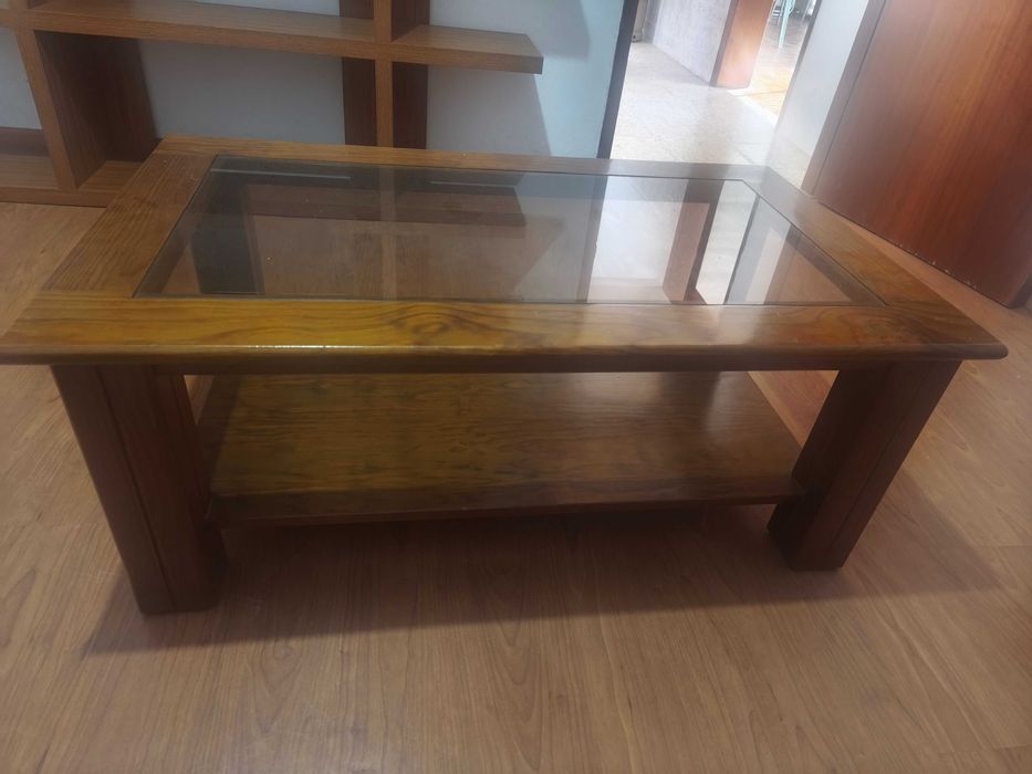 Mesa de centro em perfeito estado