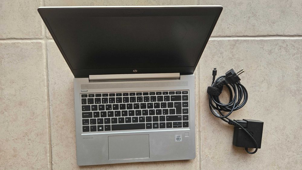 Portátil HP ProBook Intel Core i5 8GB RAM 240GB HD WIN 11 PRO