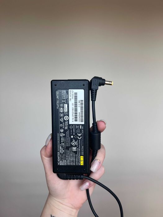 ОПТ/РОЗДРІБ Оригінальна Зарядка Fujitsu 90W/19V-4.5A/5.5*2.5/БЖ/100+шт