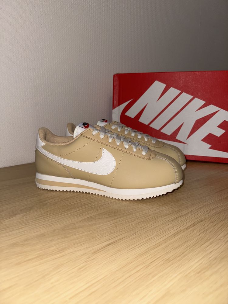 Оригінал 100% Шкіряні Nike Cortez / EUR39