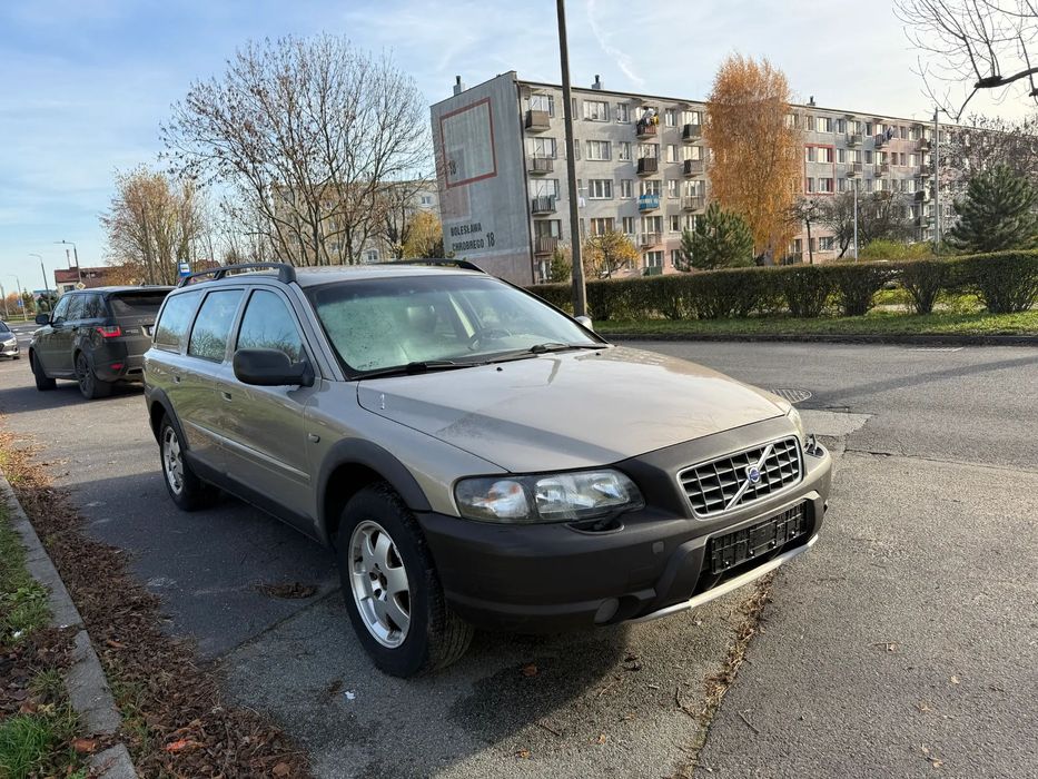 Volvo XC 70 2.4 Benzyna Skórzana Tapicerka Nawigacja 4X4