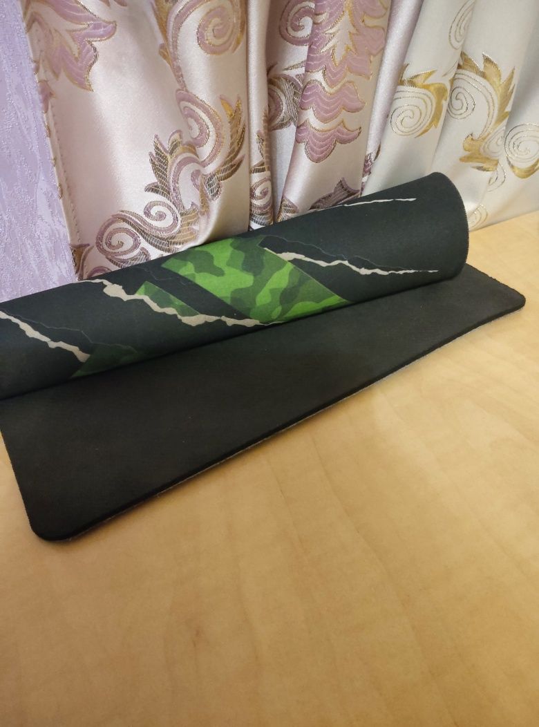 Игровой коврик для мыши