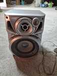 Conjunto colunas de som, 1 pioneer e outra LG