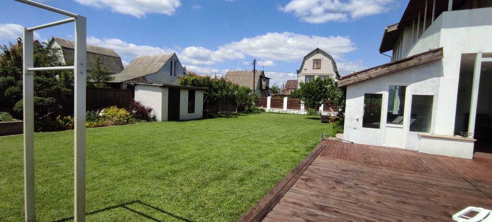 Оренда будинку с генератором та укриттям в с. Проців, 200 м.кв.