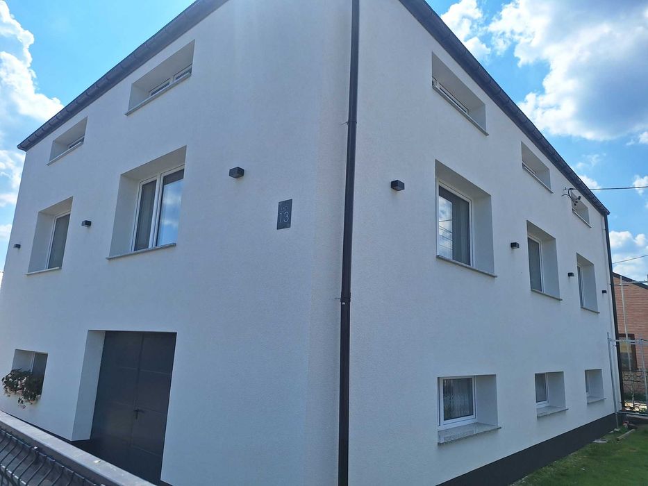 Kompleksowe Ocieplanie Ścian Zewnętrznych i Wykonywanie Elewacji