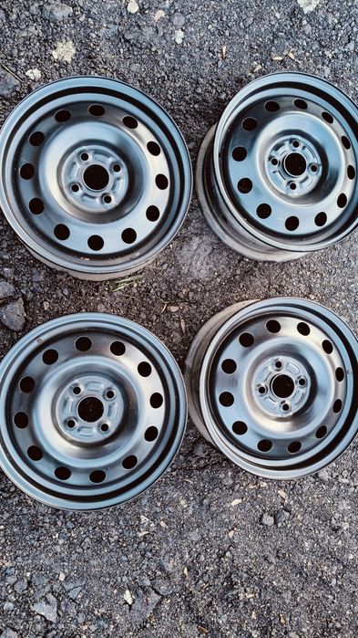 Felgi stalowe Toyota Yaris 15 cali 4x100 oryginalne NOWE