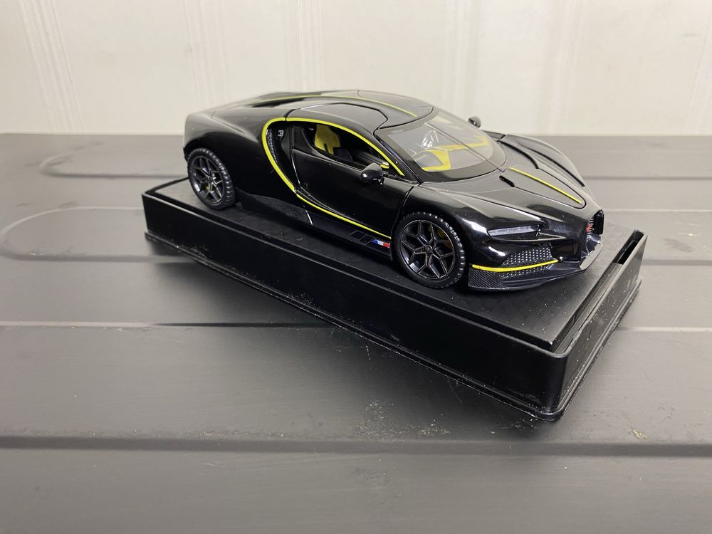 Модель машины Bugatti Tourbilon V16 (1:32)