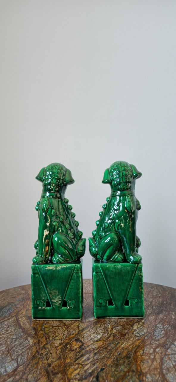 Cães de foo verdes