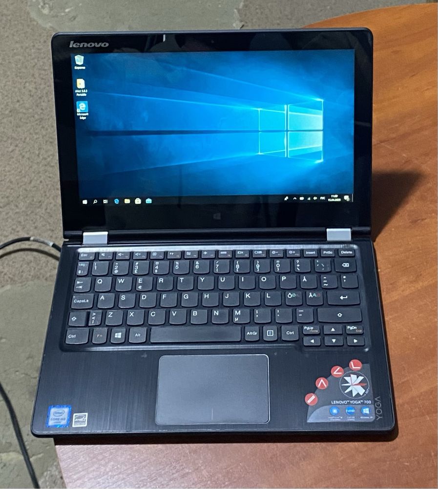 Lenovo Yoga 700-11SK 11" сенсорний 360"  8GB RAM/128GB SSD! N2523