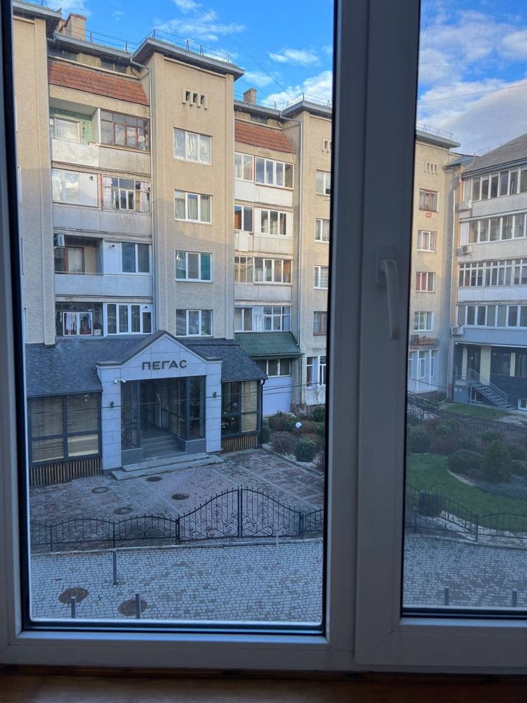 1 кім квартира в самому центрі міста від власника