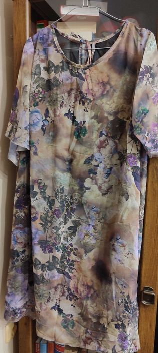 Lekka sukienka - rozm. 46