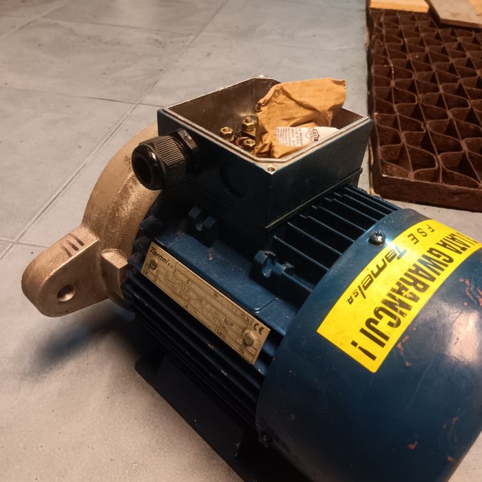 Silnik elektryczny 750W