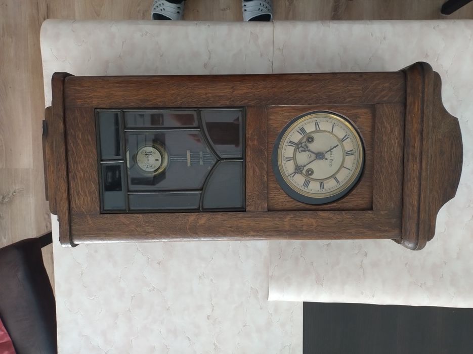 Zegar ścienny wahadłowy Junghans Le roi a Paris