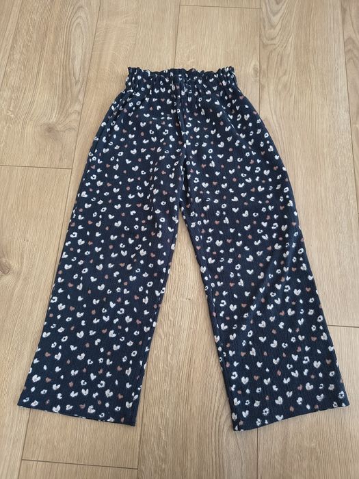 Szerokie spodnie dla dziewczynki Reserved 128. Wełniane