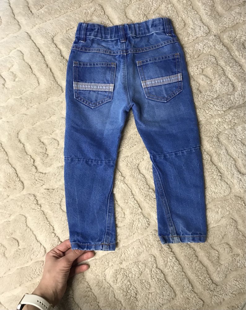 Джинси на хлопчика 1,5-2 роки/стан ідеальний/86-92р джинсы мальчику